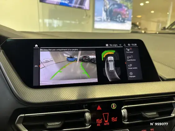 BMW SERIE 1 F40 - voiture d'occasion - Photo 10