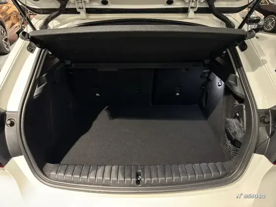 BMW SERIE 1 F40 - voiture d'occasion - Photo 6