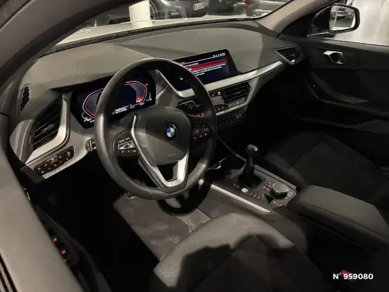 BMW SERIE 1 F40 - voiture d'occasion - Photo 17