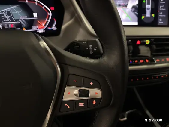 BMW SERIE 1 F40 - voiture d'occasion - Photo 21