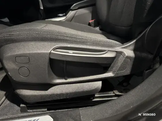 BMW SERIE 1 F40 - voiture d'occasion - Photo 9