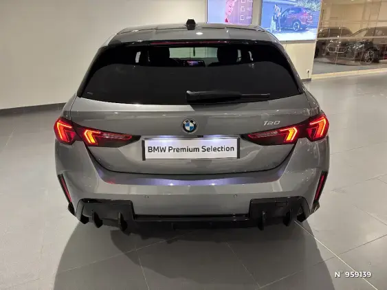 BMW SERIE 1 F70 - voiture d'occasion - Photo 4