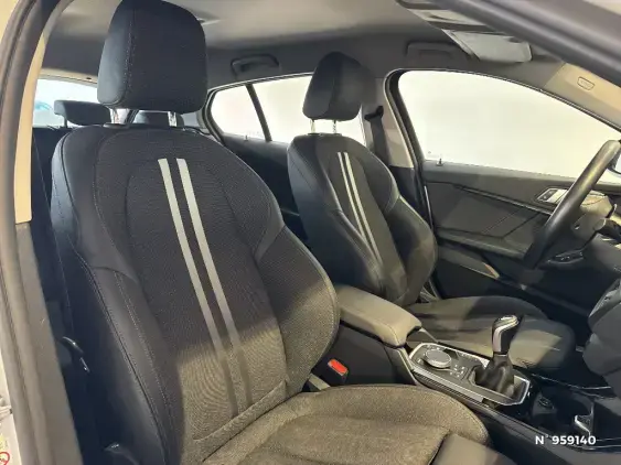 BMW SERIE 1 F40 - voiture d'occasion - Photo 11