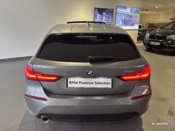 BMW SERIE 1 F40 - voiture d'occasion - Photo 4