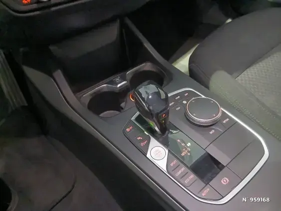 BMW SERIE 1 F40 - voiture d'occasion - Photo 15