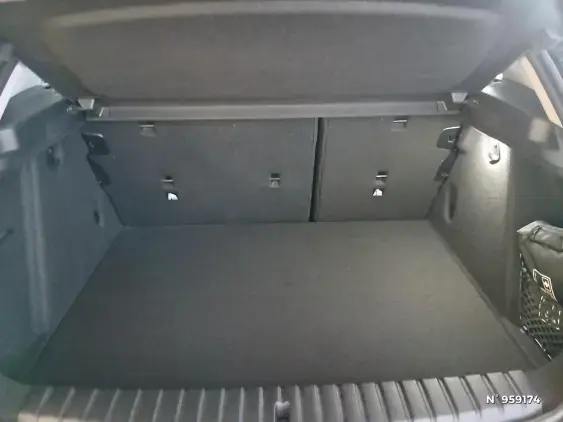 BMW SERIE 1 F40 - voiture d'occasion - Photo 6