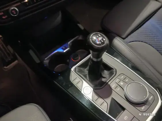 BMW SERIE 1 F40 - voiture d'occasion - Photo 15