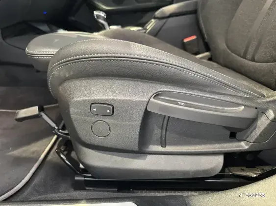 BMW SERIE 1 F40 - voiture d'occasion - Photo 9