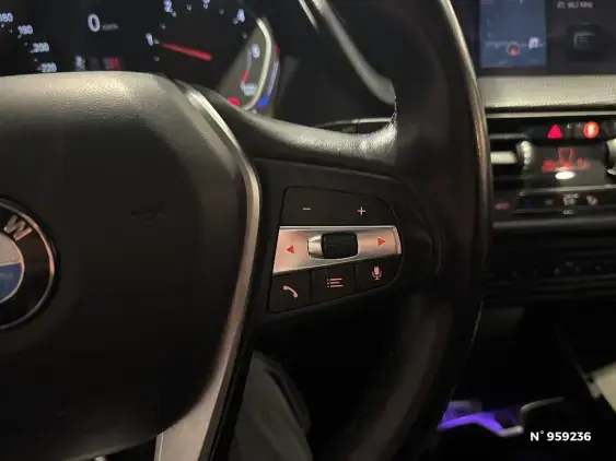 BMW SERIE 1 F40 - voiture d'occasion - Photo 8