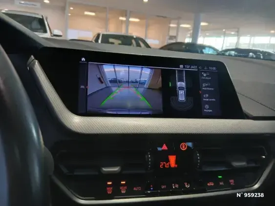 BMW SERIE 1 F40 - voiture d'occasion - Photo 14