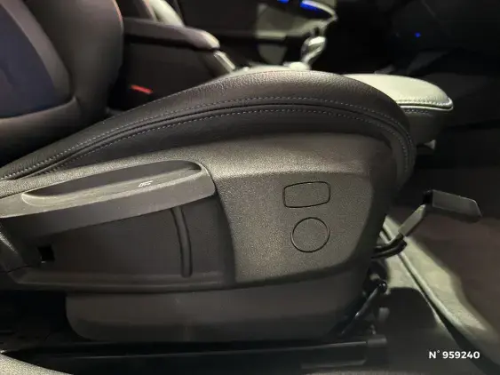 BMW SERIE 1 F40 - voiture d'occasion - Photo 12