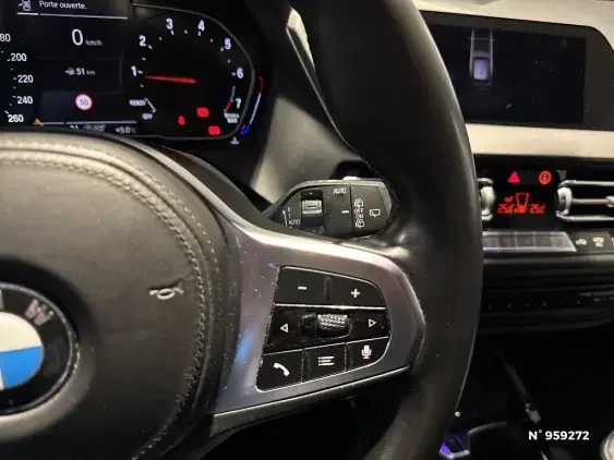 BMW SERIE 1 F40 - voiture d'occasion - Photo 21