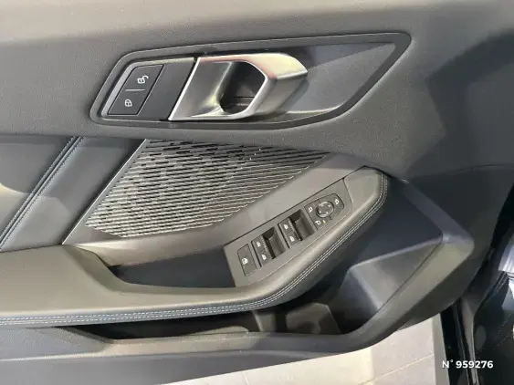 BMW SERIE 1 F70 - voiture d'occasion - Photo 6