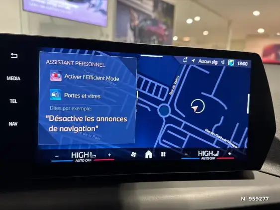 BMW SERIE 1 F70 - voiture d'occasion - Photo 10