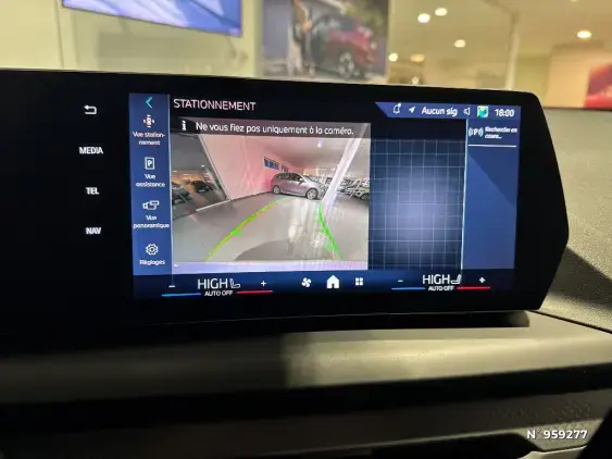 BMW SERIE 1 F70 - voiture d'occasion - Photo 8