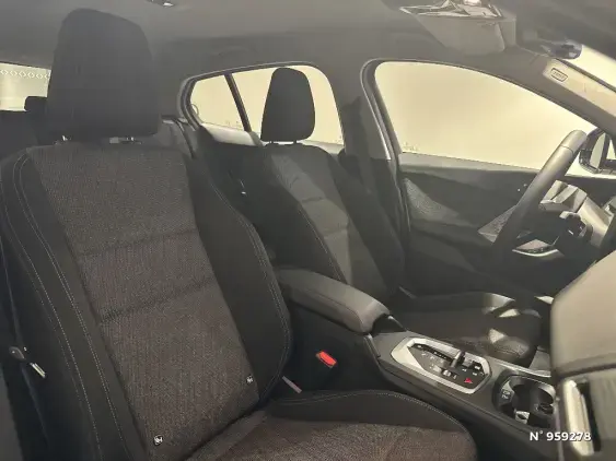 BMW SERIE 1 F70 - voiture d'occasion - Photo 11