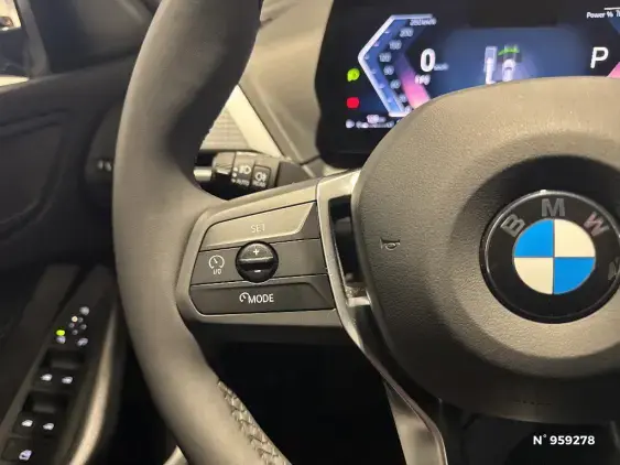BMW SERIE 1 F70 - voiture d'occasion - Photo 10