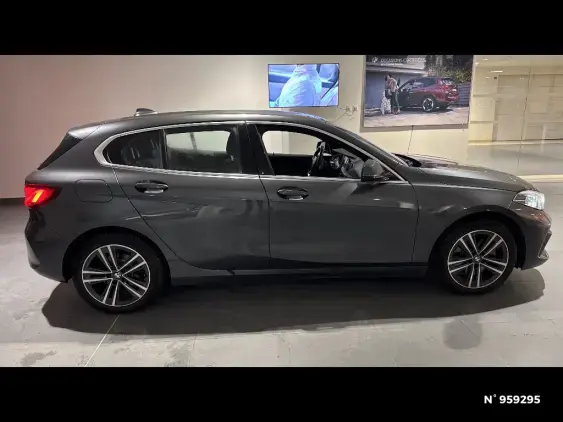 BMW SERIE 1 F40 - voiture d'occasion - Photo 4