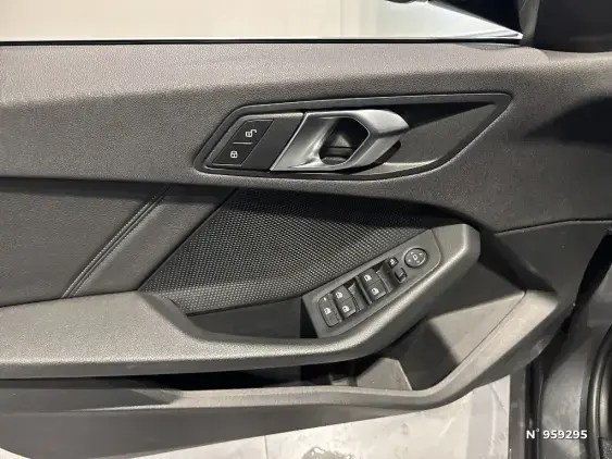 BMW SERIE 1 F40 - voiture d'occasion - Photo 7