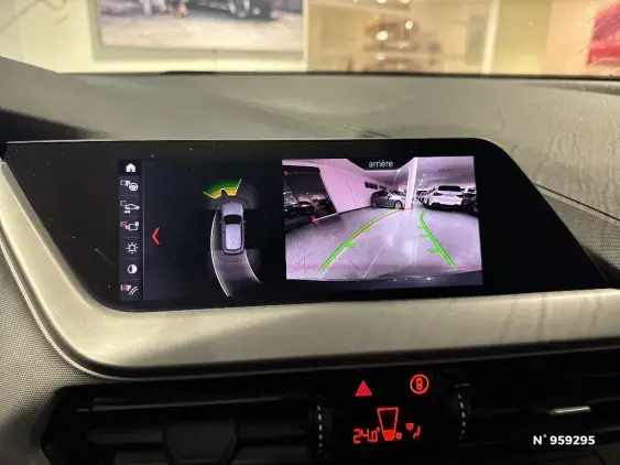 BMW SERIE 1 F40 - voiture d'occasion - Photo 11