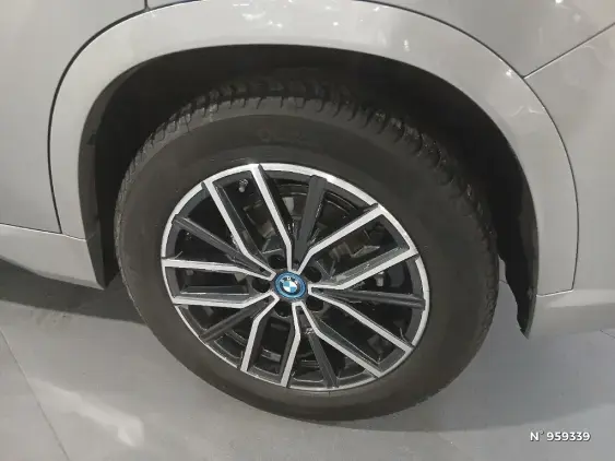 BMW X1 U11 - voiture d'occasion - Photo 21