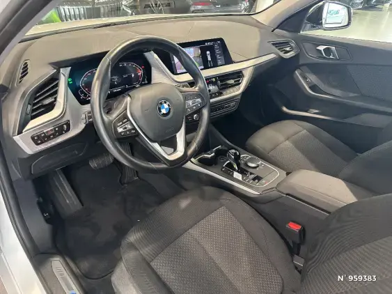 BMW SERIE 1 F40 - voiture d'occasion - Photo 15