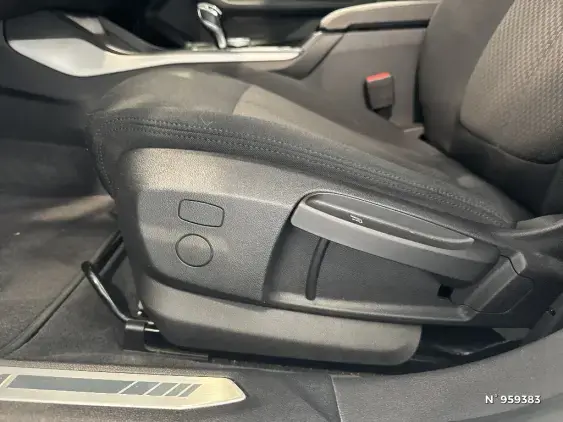 BMW SERIE 1 F40 - voiture d'occasion - Photo 9