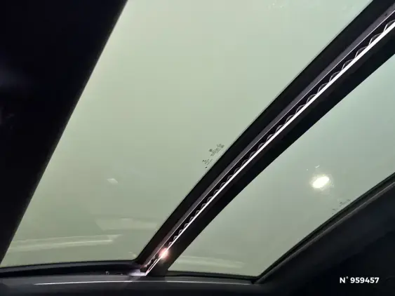 BMW SERIE 1 F40 - voiture d'occasion - Photo 11