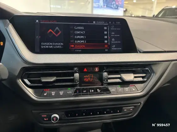 BMW SERIE 1 F40 - voiture d'occasion - Photo 8