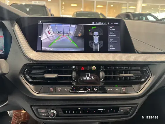 BMW SERIE 1 F40 - voiture d'occasion - Photo 21