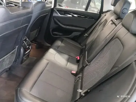 BMW X3 III - voiture d'occasion - Photo 11