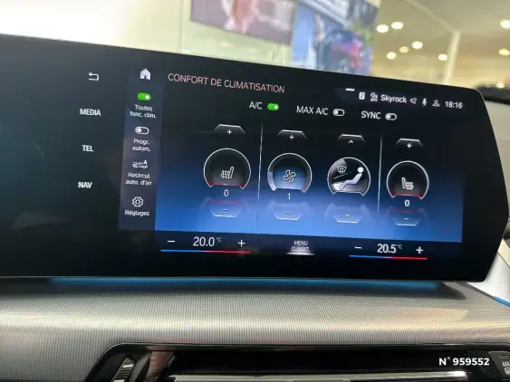 BMW X1 U11 - voiture d'occasion - Photo 11