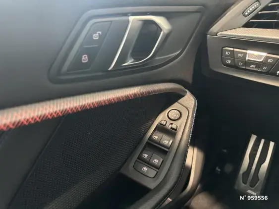 BMW SERIE 1 F40 - voiture d'occasion - Photo 10