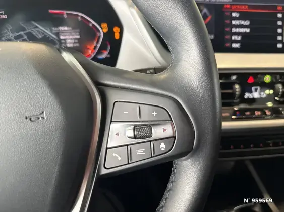 BMW SERIE 1 F40 - voiture d'occasion - Photo 19