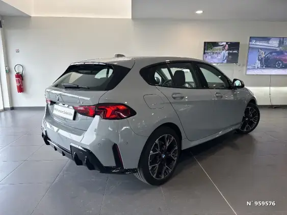 BMW SERIE 1 F70 - voiture d'occasion - Photo 3