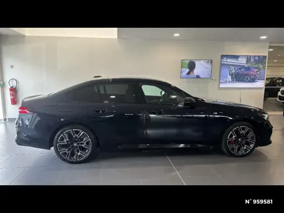 BMW SERIE 5 BERLINE G60 - voiture d'occasion - Photo 5