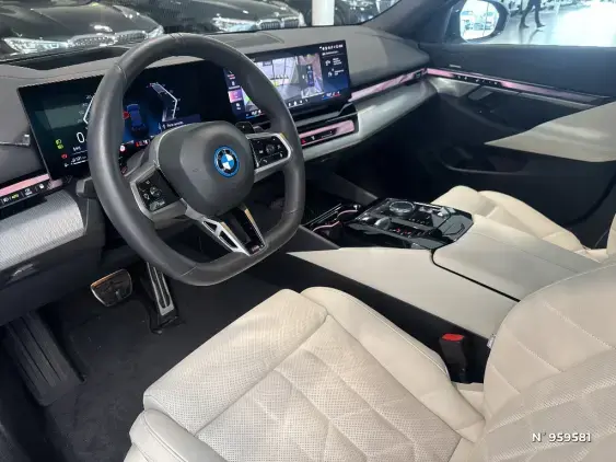 BMW SERIE 5 BERLINE G60 - voiture d'occasion - Photo 8