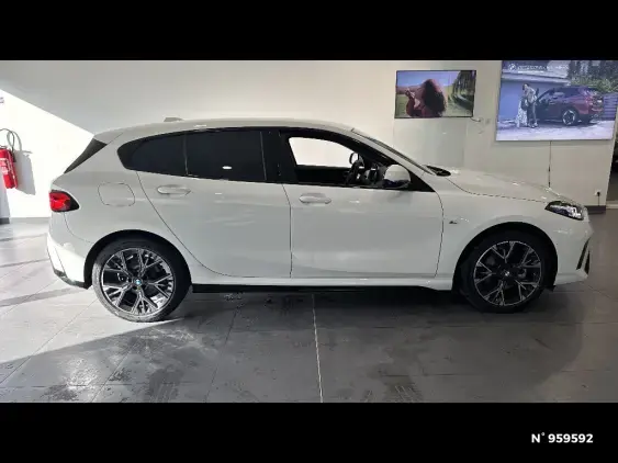 BMW SERIE 1 F70 - voiture d'occasion - Photo 3