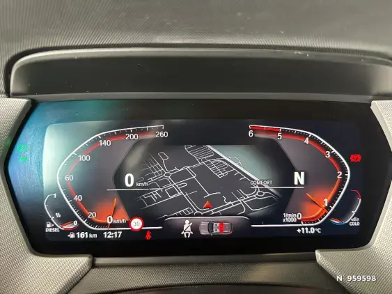 BMW SERIE 1 F40 - voiture d'occasion - Photo 11