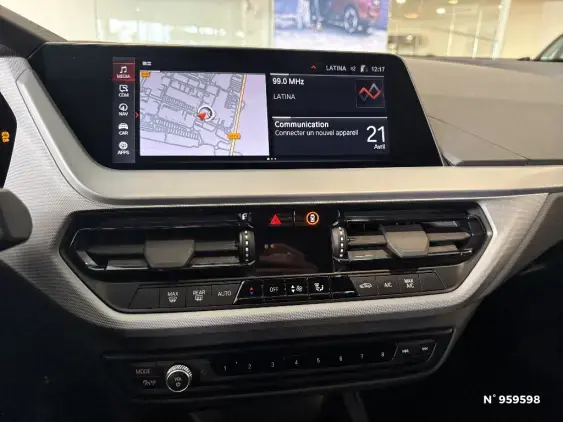 BMW SERIE 1 F40 - voiture d'occasion - Photo 9