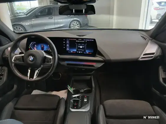 BMW SERIE 1 F70 - voiture d'occasion - Photo 9
