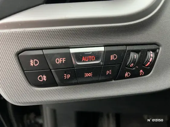 BMW SERIE 1 F40 - voiture d'occasion - Photo 15