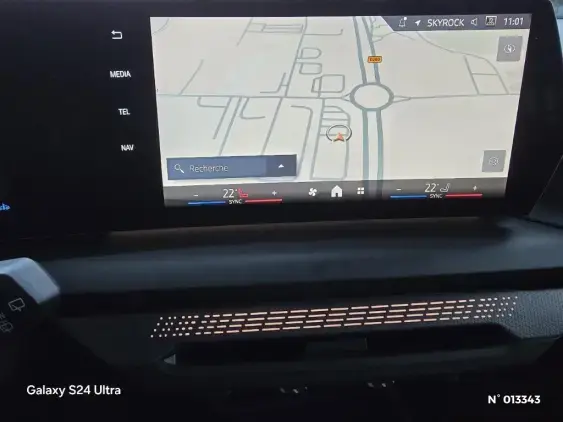 BMW SERIE 1 F70 - voiture d'occasion - Photo 13