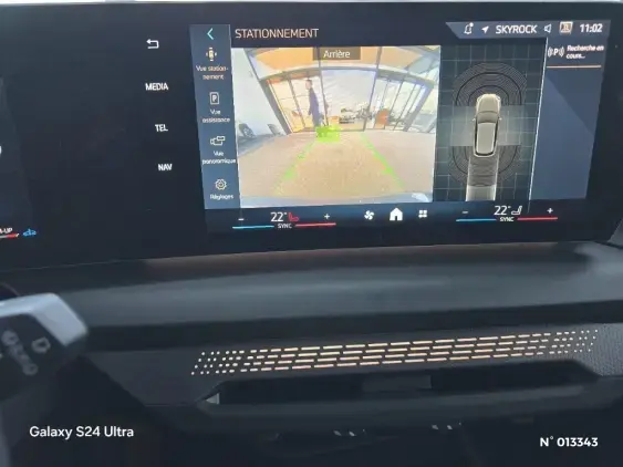 BMW SERIE 1 F70 - voiture d'occasion - Photo 14