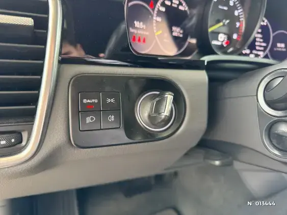 PORSCHE CAYENNE COUPE III - voiture d'occasion - Photo 27