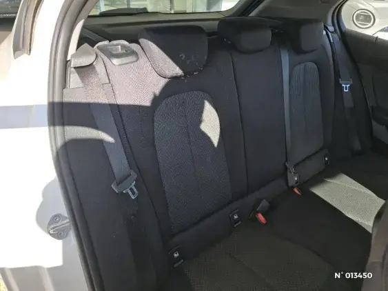 BMW SERIE 1 F40 - voiture d'occasion - Photo 11