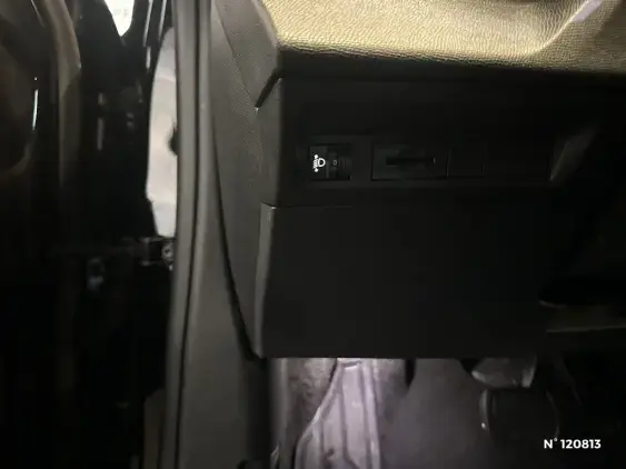 PEUGEOT 308 III - voiture d'occasion - Photo 15