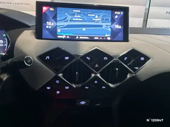 DS DS 3 CROSSBACK I - voiture d'occasion - Photo 26