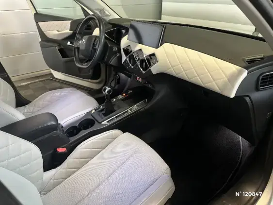 DS DS 3 CROSSBACK I - voiture d'occasion - Photo 10