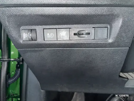 PEUGEOT 308 III - voiture d'occasion - Photo 15